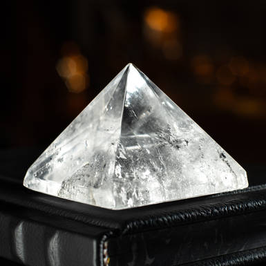 Піраміда з гірського кришталю Ice від Stone Art Designe (325 г)