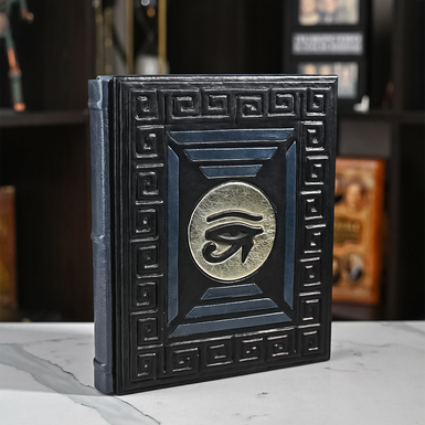 Книга в кожаном переплете "Мир античных мифов"