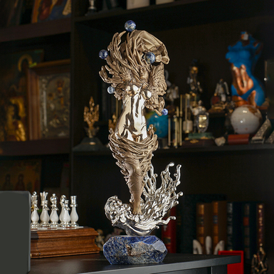 Author's sculpture "Infinity" by the Ozyumenko Brothers