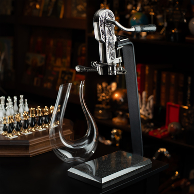 Gift set - "Ethereal" decanter and "Legacy" Pewter corkscrew from Wine Enthusiast