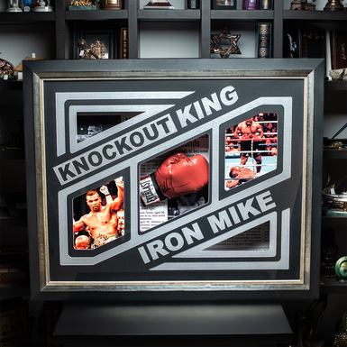 Autograph of boxer Mike Tyson "Knockout King" with boxing glove