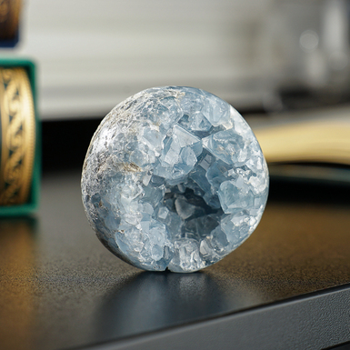 Куля із целестину Blueberry від Stone Art Designe (255 г)