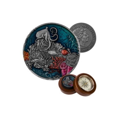 Серебряная монета "Coral reef " в футляре-компасе