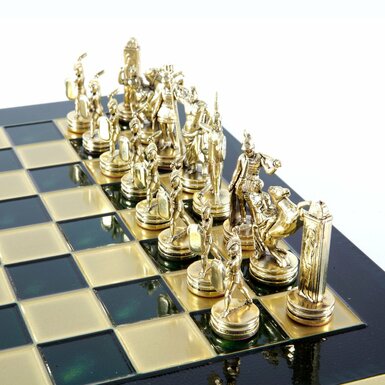 Шахматы с мифологической тематикой