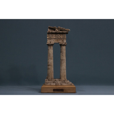 Model of an angle of Parthenon 
