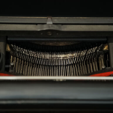 печатная машинка в магазине подарков