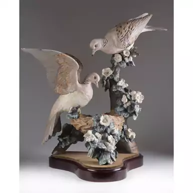 unique sculpture by Lladro