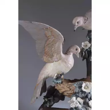 high-quality porcelain figurine of doves buy in Ukraine