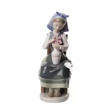 buy a porcelain figurine in Ukraine