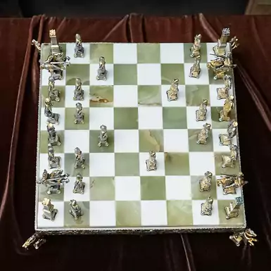 шахматы покрытые серебром