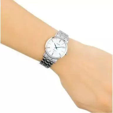 серебристые часы для женщины