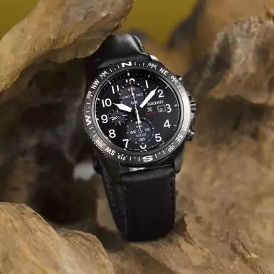 Черные мужские часы от SEIKO с хронографом