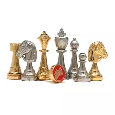 шахматные фигуры позолота серебро