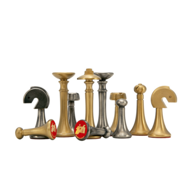 themed chess pieces