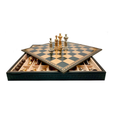 шахматный набор с позолотой