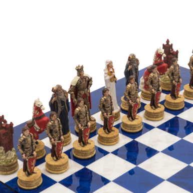 шахові фігурки з полістоуну