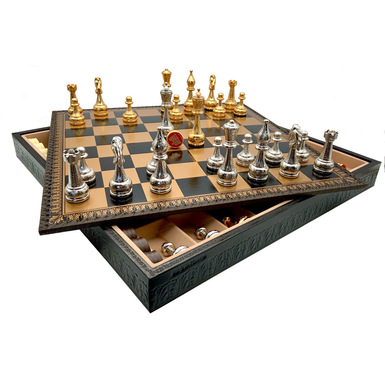 шахи з дерев'яною дошкою