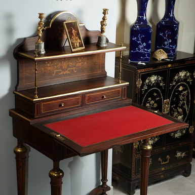 секретер із бронзою