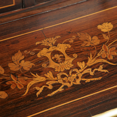 секретер із малюнком