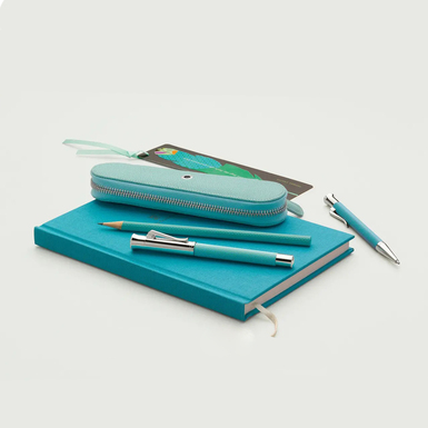 кожаный футляр для ручек