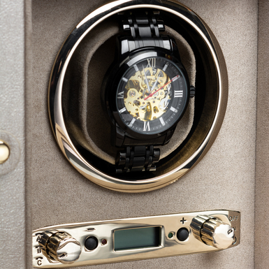 Automatic watch winder box
