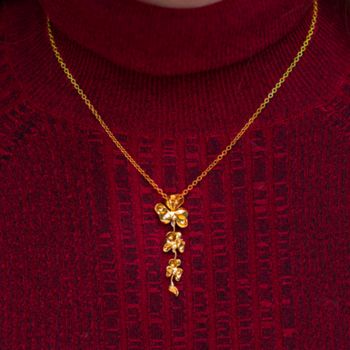 pendant with flowers