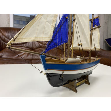sailing yacht model to buy