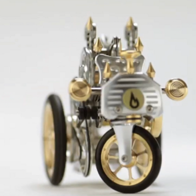wow video Машинка с двигателем Стирлинга "Historical car" от Böhm