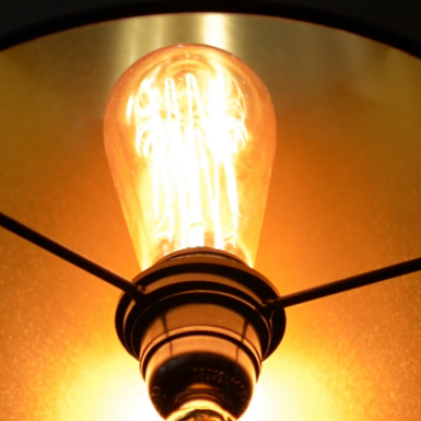 wow video Арт-лампа с абажуром "Нежный силуэт"