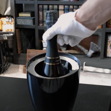 wow video Охолоджувач для вина Wegg Basic Black