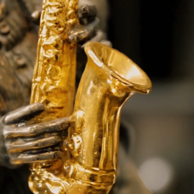 wow video Скульптура «Саксофонист» от Vizuri