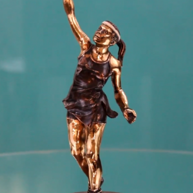 wow video Vizuri sculpture "Tennis player"