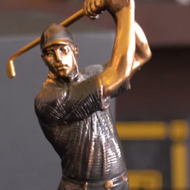 wow video Vizuri sculpture "Golf Player"