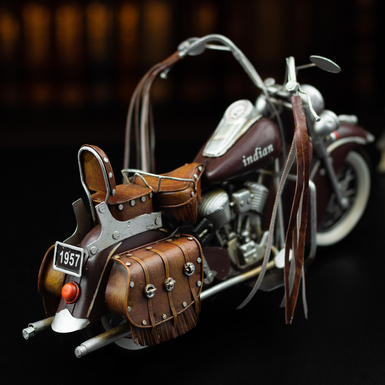 Состаренная модель мотоцикла