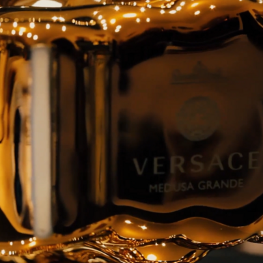 wow video Ваза "Medusa" від Versace
