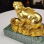 wow video Статуетка ручної роботи "Грошовий кролик" (золото)