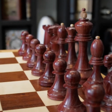 wow video KADUN - шахматы «Стаунтон» из розового дерева