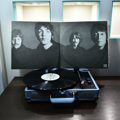 музыкальный проигрыватель купить фото