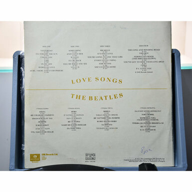 проигрыватель и пластинки The Beatles купить фото 