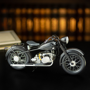 Металлическая модель мотоцикла фото