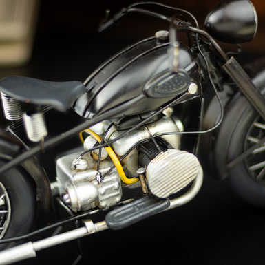 Винтажная модель мотоцикла фото