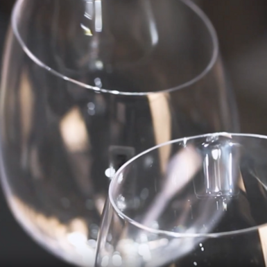 wow video Set of wine glasses "BORDEAUX" (2 pcs) by Eva Solo