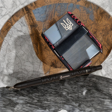 картхолдер из титана фото