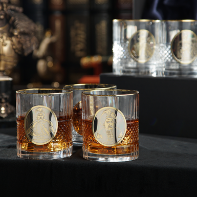 whiskey set with hetmans photo