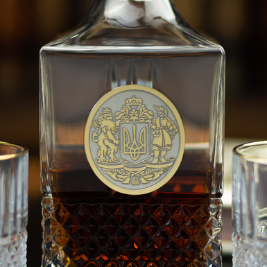 Посуд із гербом України фото