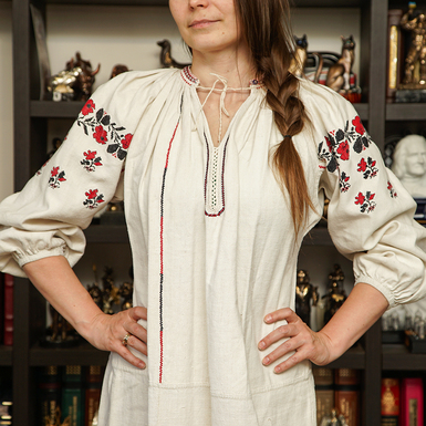 унікальна жіноча сорочка з вишивкою фото