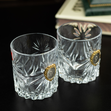 whiskey glasses with decor photo