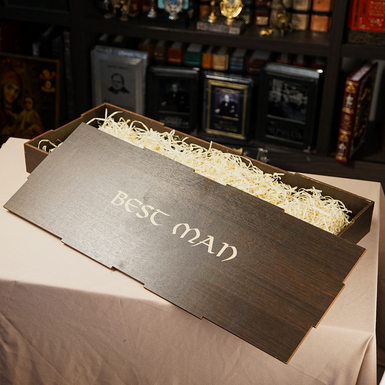 коробка з гравіюванням фото