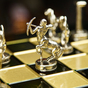 шахова фігура офіцер-лучник фото