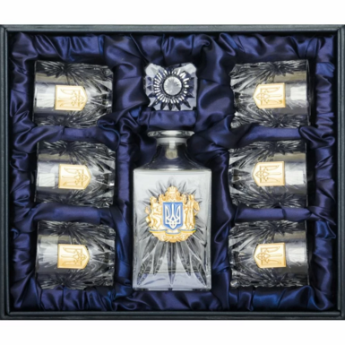 Buy a patriotic set of 6 glasses and a decanter in the Ukrainian style